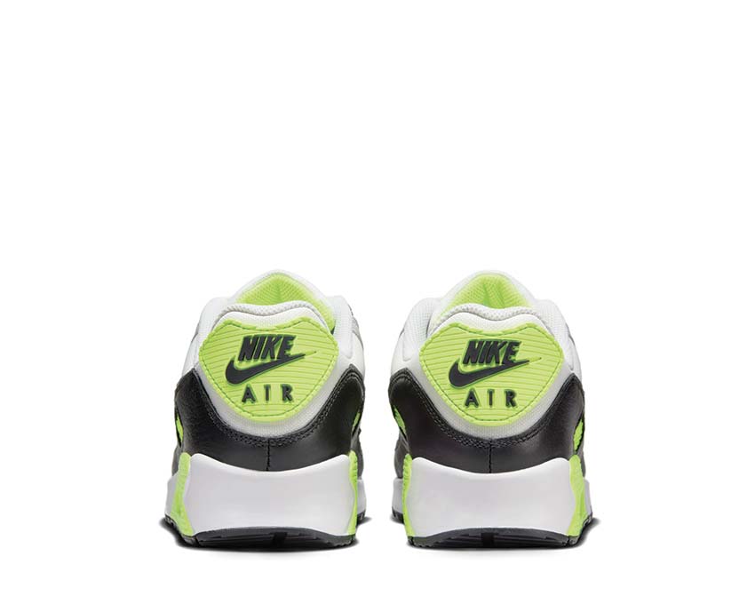 Nike Air Max 90 Gore-Tex "Volt"