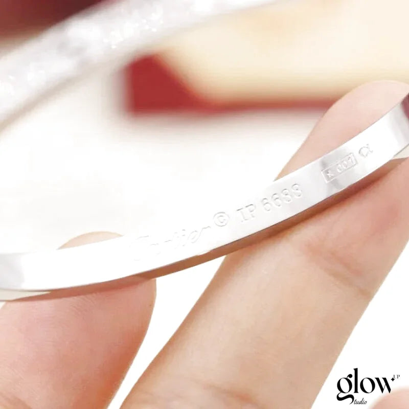 Cartier - Bracelet diamants Love