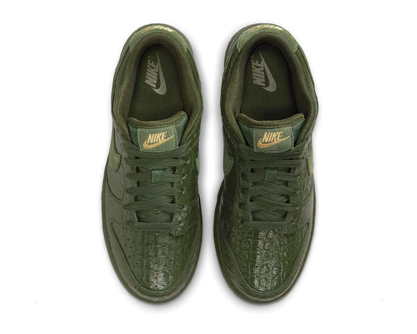 Nike Dunk Low W "Crocodile Green"